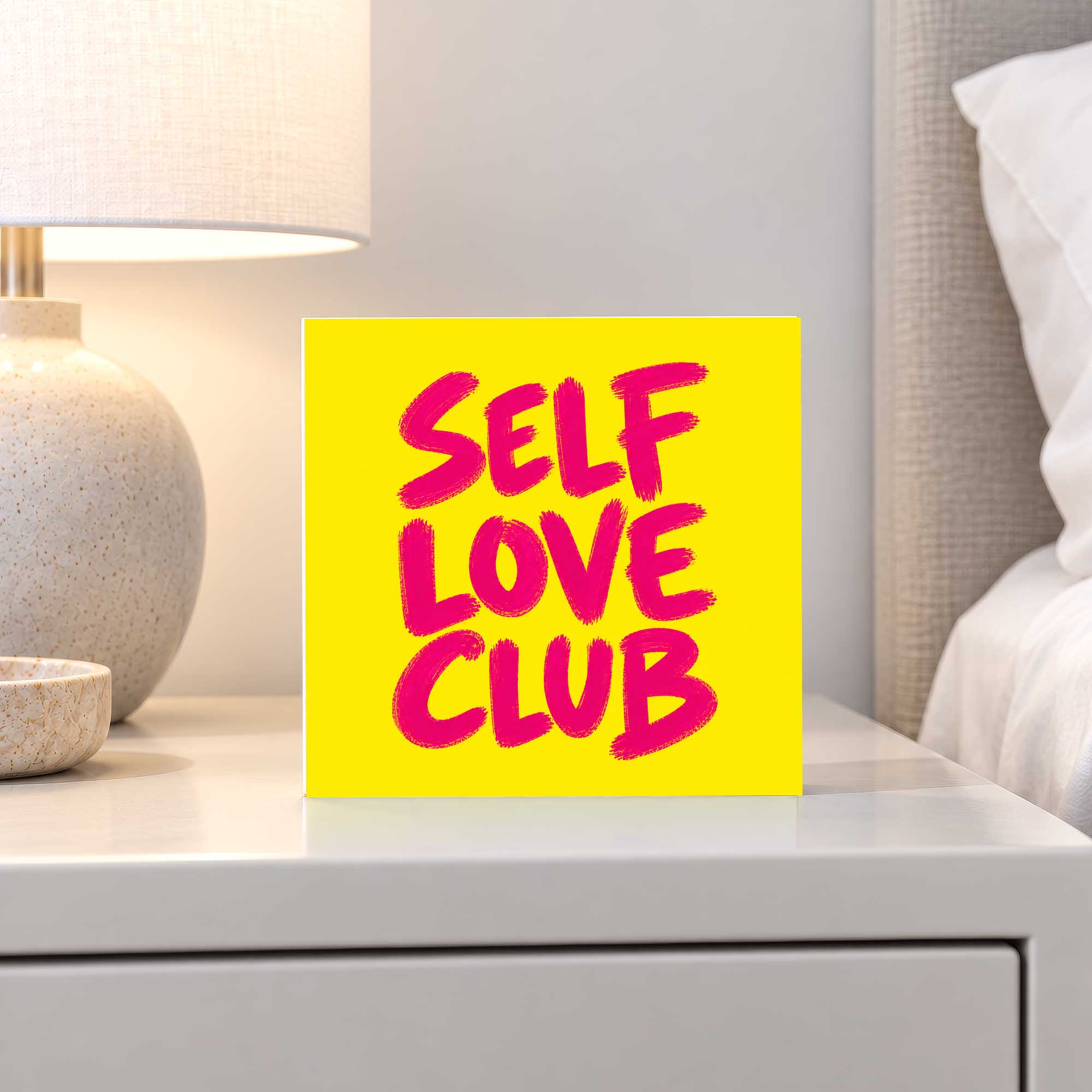 Woodprint Self Love Club – leuchtendes Statement-Motiv – Motiv 023