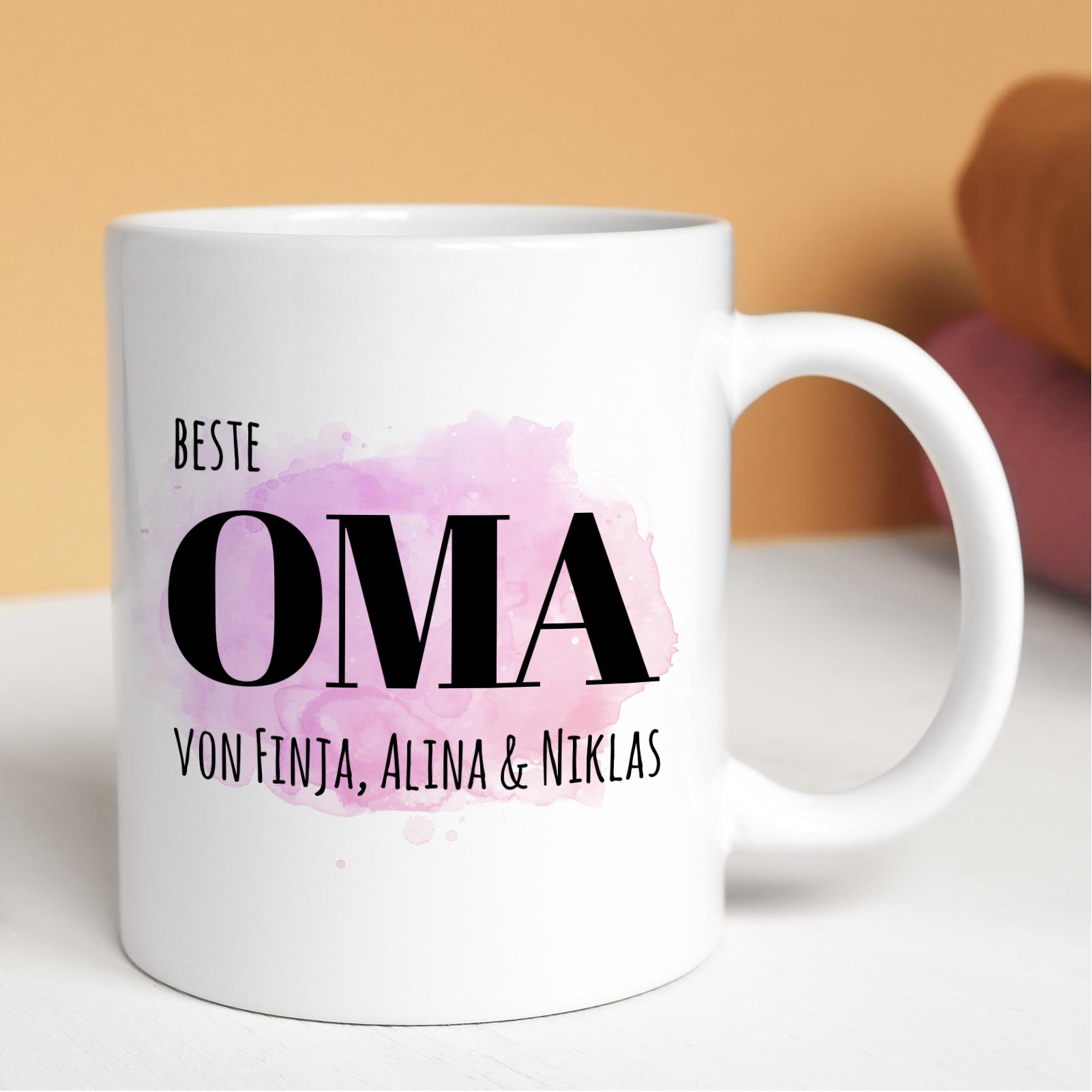 Personalisierte Tasse 330 ml – Beste Oma der Welt – mit Namen der Enkel – beidseitig bedruckt