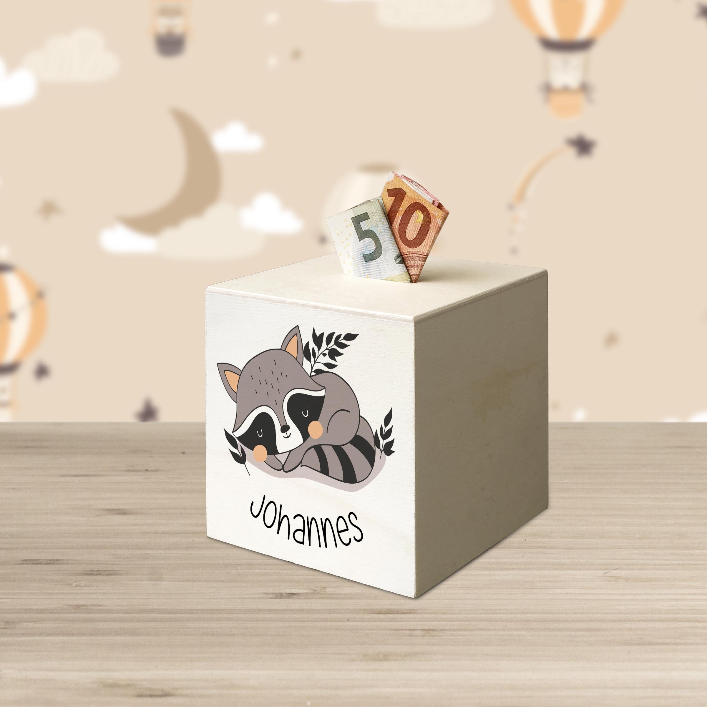 hübsche Holzspardose: personalisierbare Sparbüchse Motiv 06 Waschbär