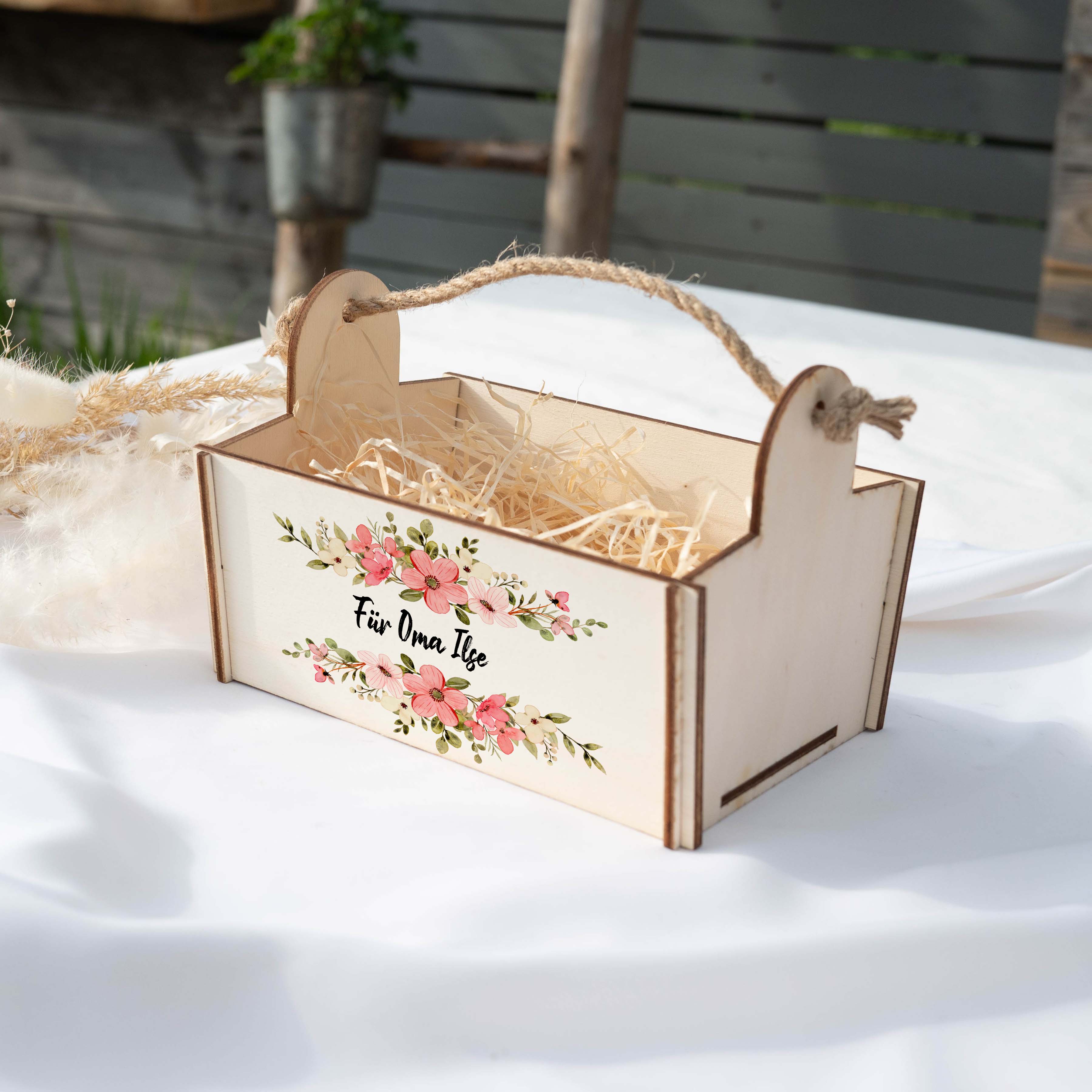 Geschenkkorb mit Holzwolle, Bausatz mit Motiv 02 Blumen