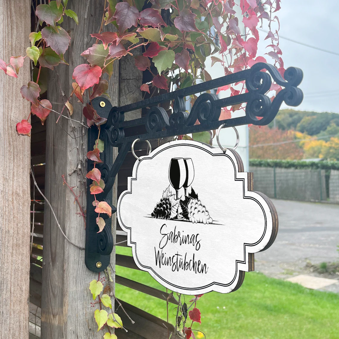 Vintage Holzschild mit Wandhalterung - Motiv "Weinstübchen"